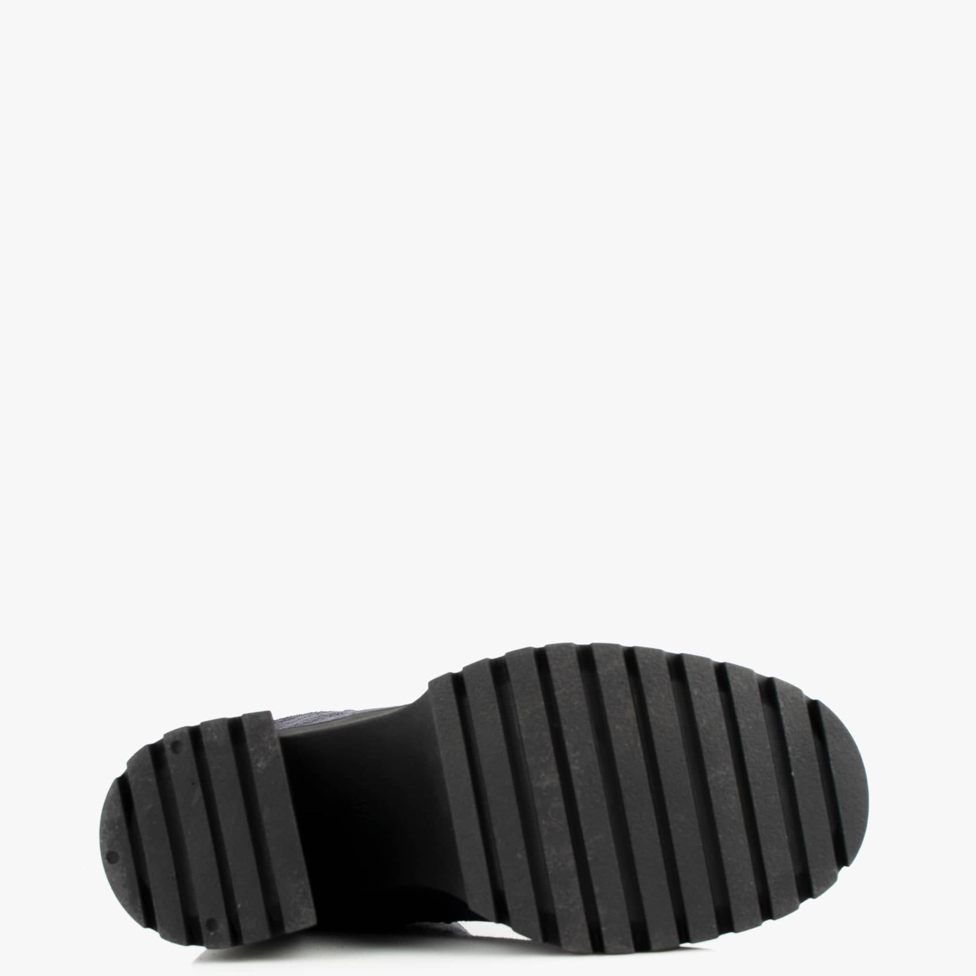 DARIS ДАМСКИ ОБУВКИ Дамски велурнеи ботуши в тъмносиньо с цип 3494