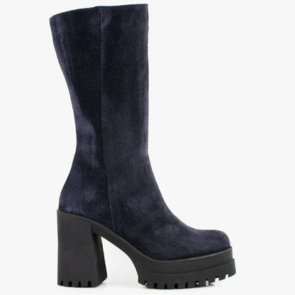 DARIS ДАМСКИ ОБУВКИ Дамски велурнеи ботуши в тъмносиньо с цип 3494