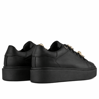 DARIS ДАМСКИ ОБУВКИ черен / 36 Дамски кожени кецове в черно с украшения на връзките w327-1