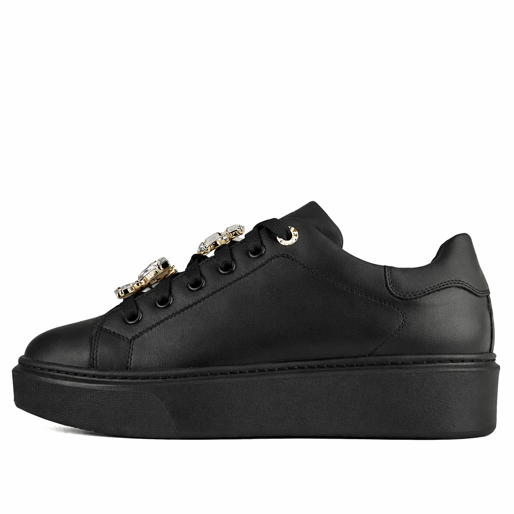 DARIS ДАМСКИ ОБУВКИ черен / 36 Дамски кожени кецове в черно с украшения на връзките w327-1