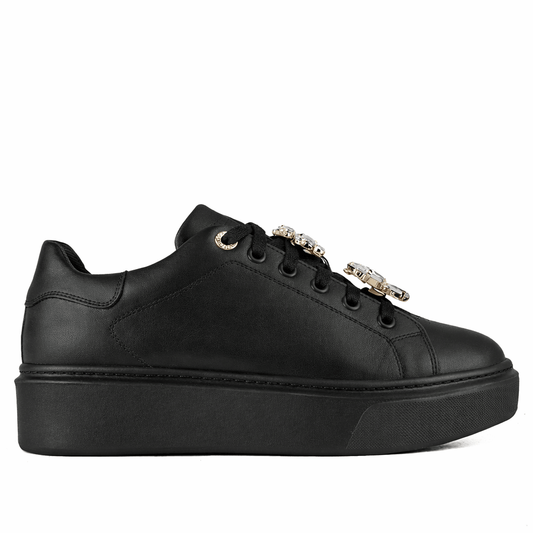 DARIS ДАМСКИ ОБУВКИ черен / 36 Дамски кожени кецове в черно с украшения на връзките w327-1