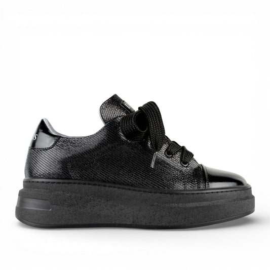 DARIS ДАМСКИ ОБУВКИ Олекотени дамски сникърси от еко кожа в черно ECO1