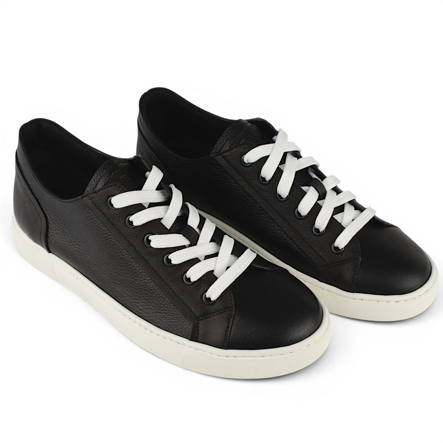 DARIS МЪЖКИ ОБУВКИ Олекотени мъжки кожени кецове в черно G052