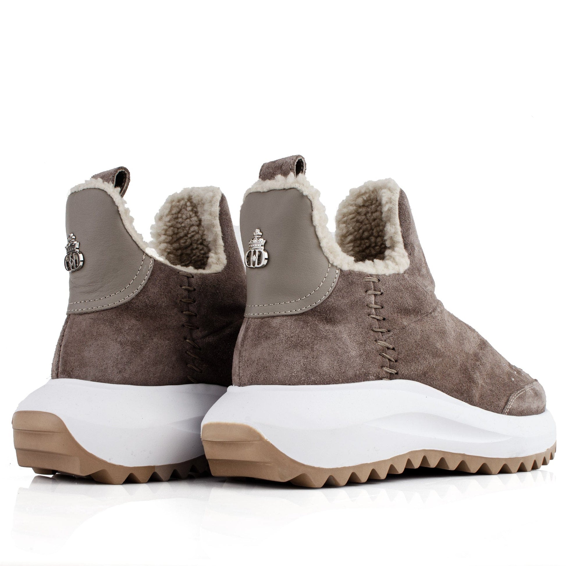 DARIS ДАМСКИ ОБУВКИ Дамски велурени боти в бежово с вълнена подпалата и камъни I001