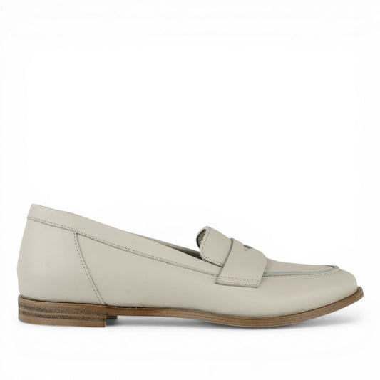 DARIS ДАМСКИ ОБУВКИ Олекотени дамски кожени лоуфъри в сиво R0137