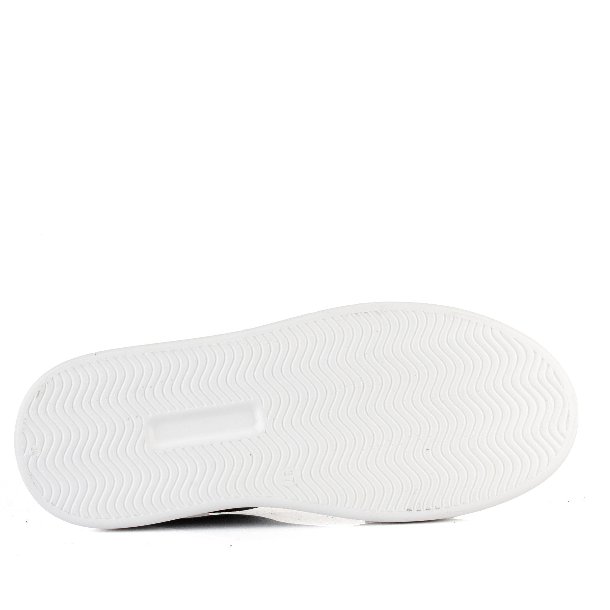 DARIS ДАМСКИ ОБУВКИ Дамски кожени кецове в бяло с украшения на връзките w327-1