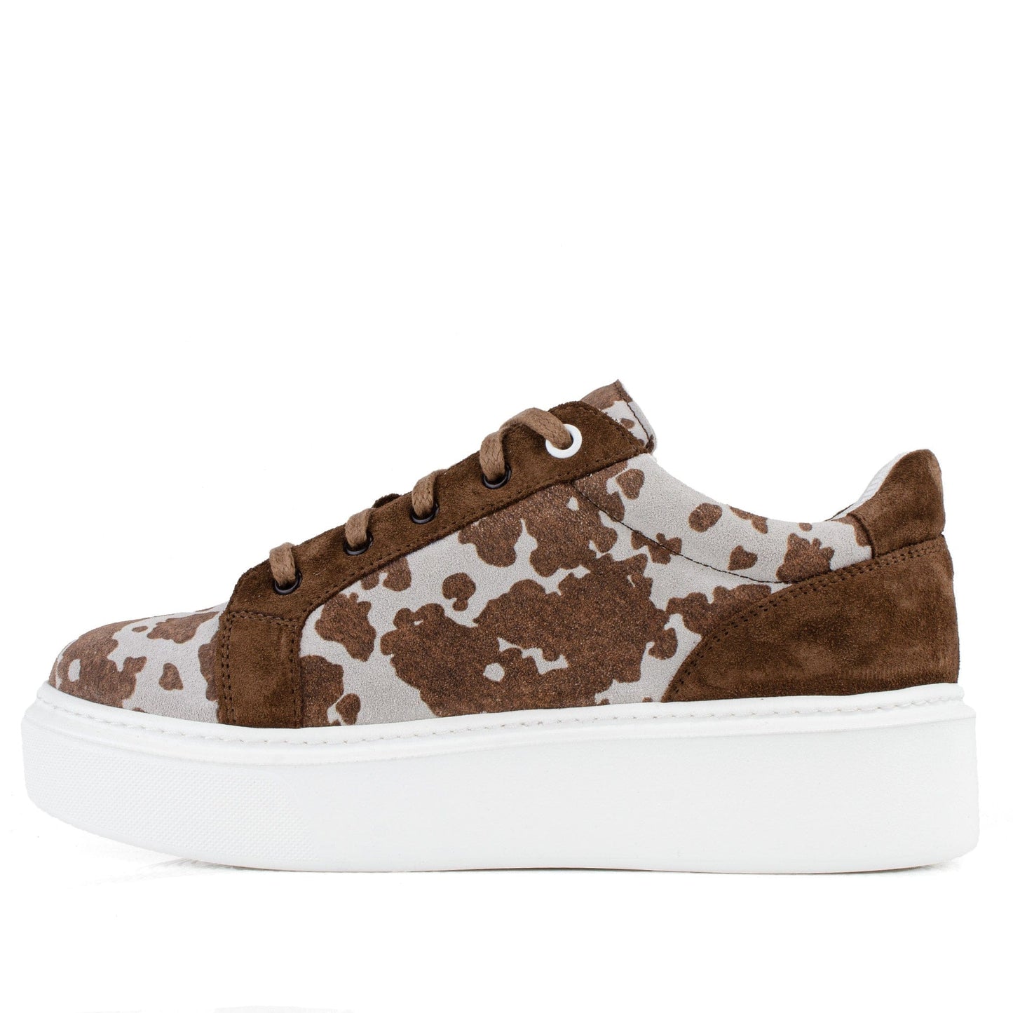 DARIS ДАМСКИ ОБУВКИ Дамски велурени сникърси в кафяво с петнист принт w393