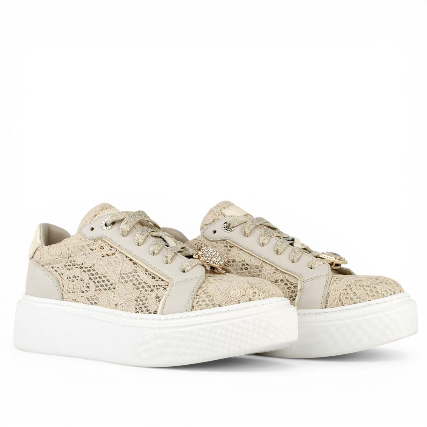 DARIS ДАМСКИ ОБУВКИ Олекотени дамски кожени сникърси в бежово и бяло с мрежа w582