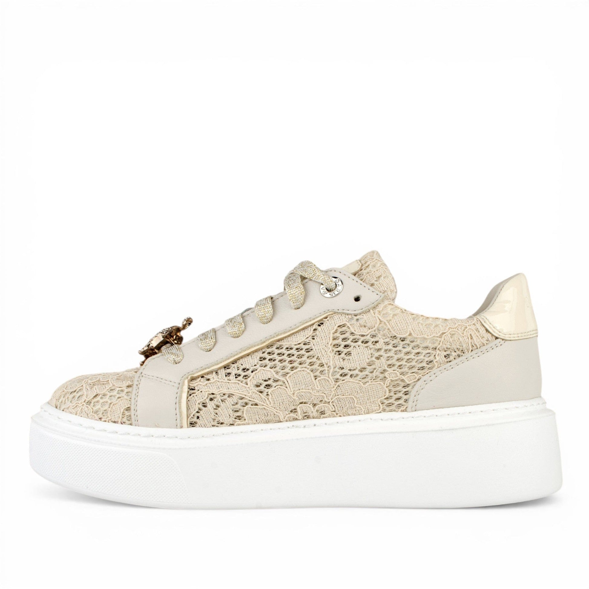 DARIS ДАМСКИ ОБУВКИ Олекотени дамски кожени сникърси в бежово и бяло с мрежа w582