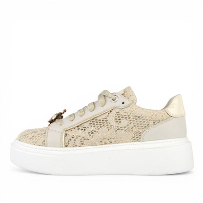 DARIS ДАМСКИ ОБУВКИ Олекотени дамски кожени сникърси в бежово и бяло с мрежа w582
