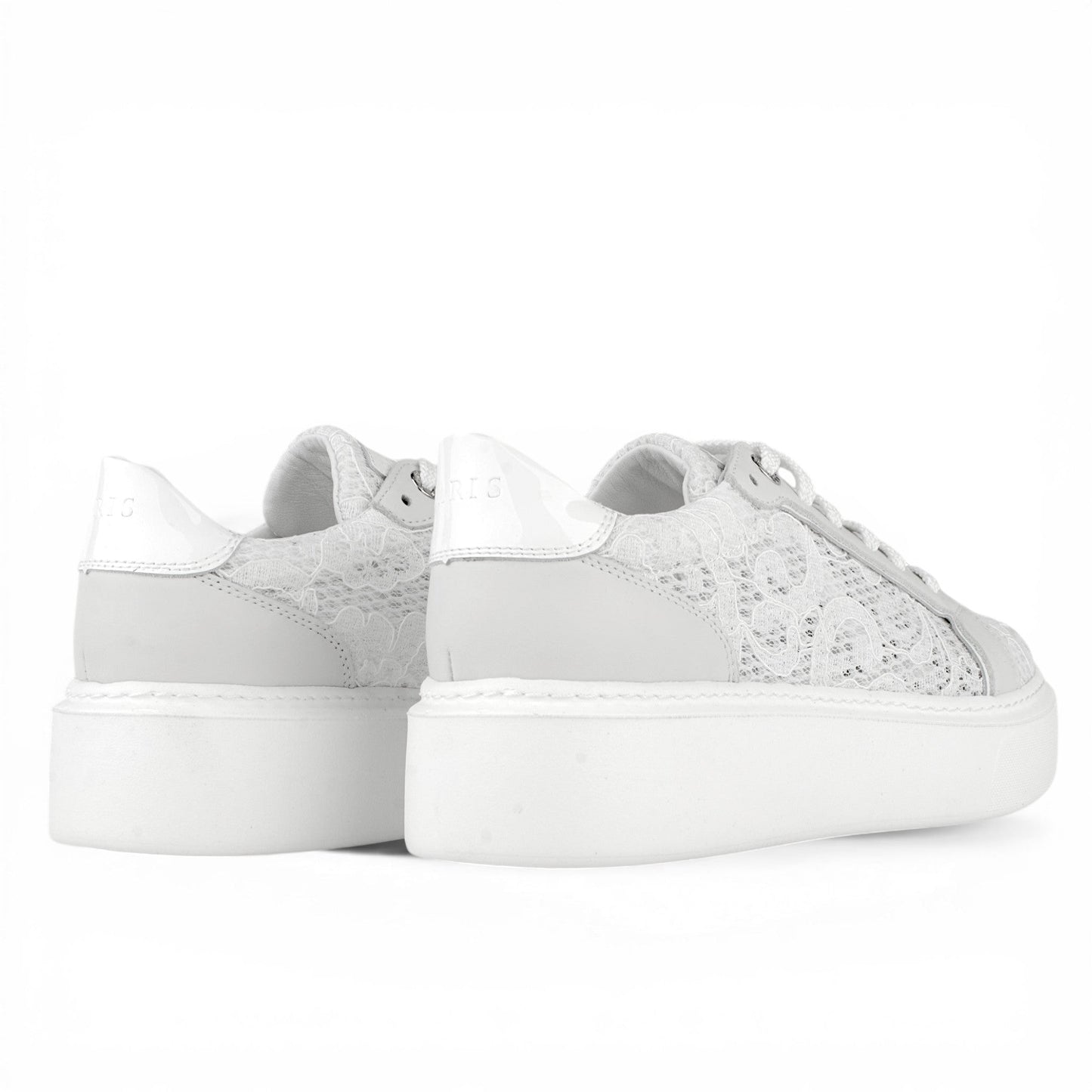 DARIS ДАМСКИ ОБУВКИ Олекотени дамски кожени сникърси в бяло с мрежа w582