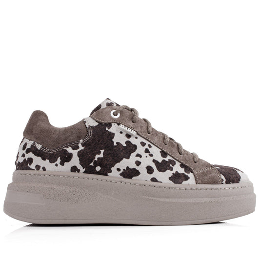 DARIS ДАМСКИ ОБУВКИ Дамски велурени сникърси с петнист принт w593