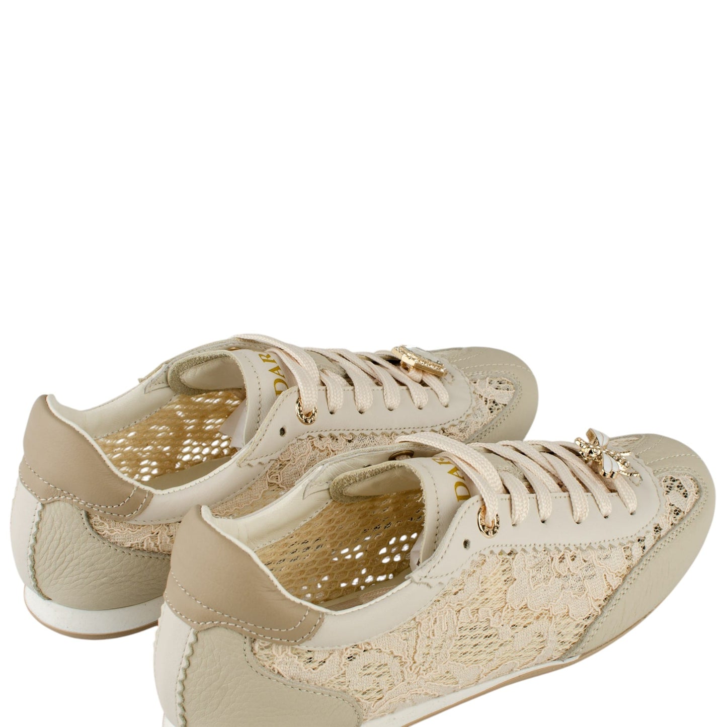 DARIS ДАМСКИ ОБУВКИ Олекотени дамски кожени сникърси на тънка подметка в бежово w595