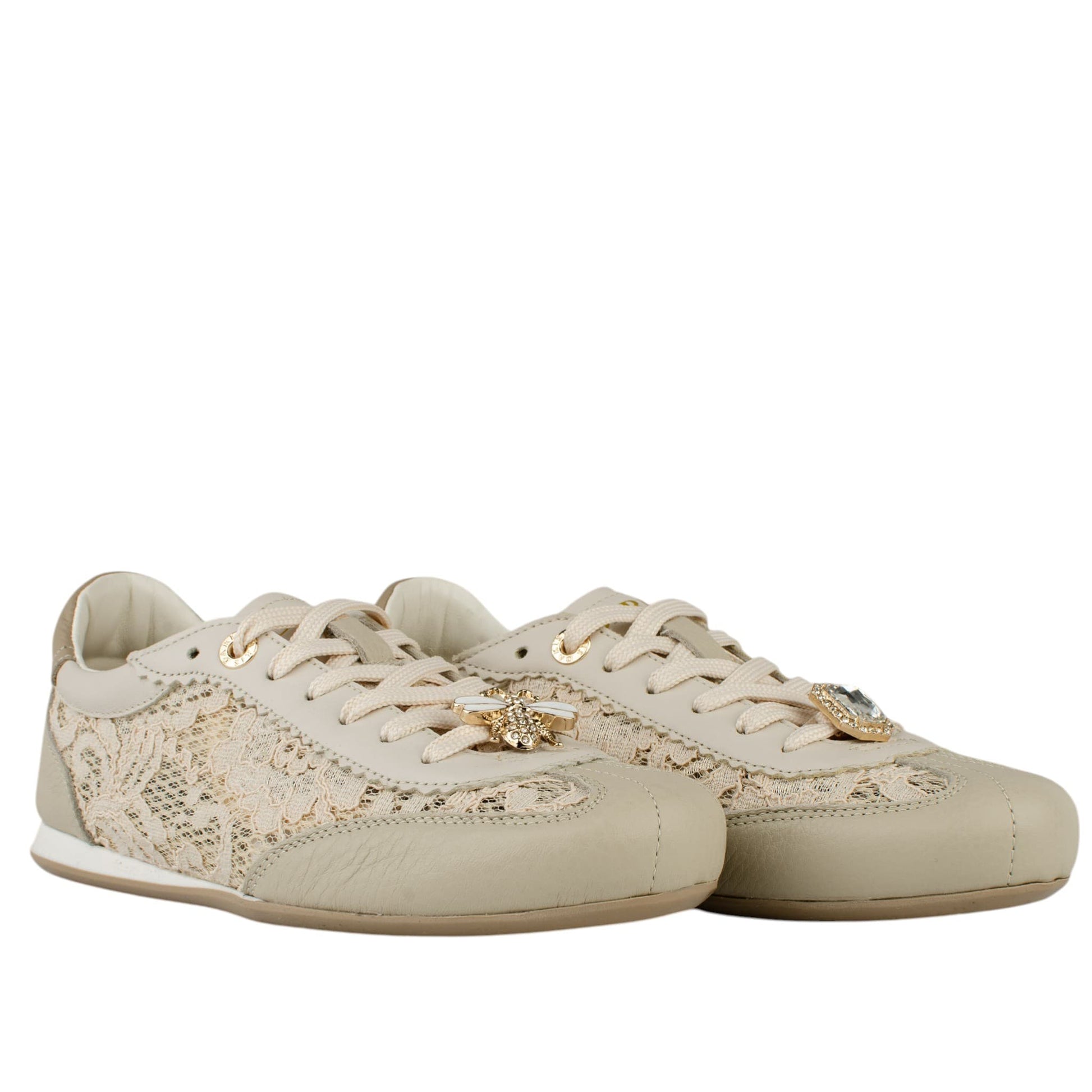 DARIS ДАМСКИ ОБУВКИ Олекотени дамски кожени сникърси на тънка подметка в бежово w595