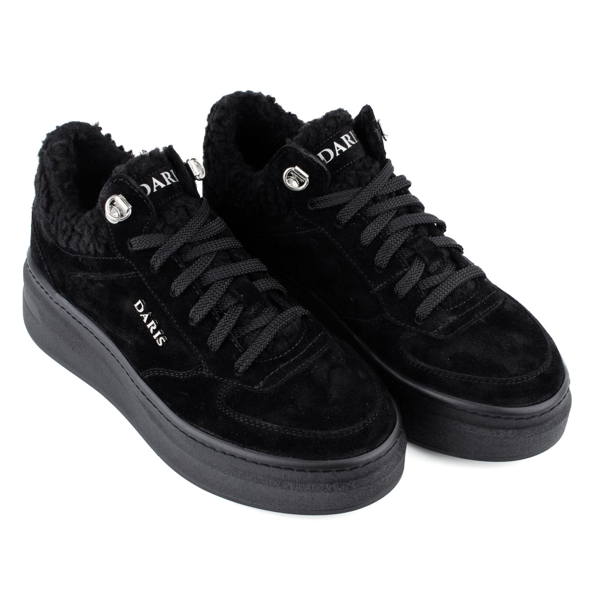 DARIS ДАМСКИ ОБУВКИ Дамски велурени сникърси с пух в черно w641