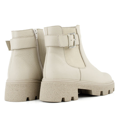 DARIS ДАМСКИ ОБУВКИ Дамски кожени боти в бежово с ластик и цип w649