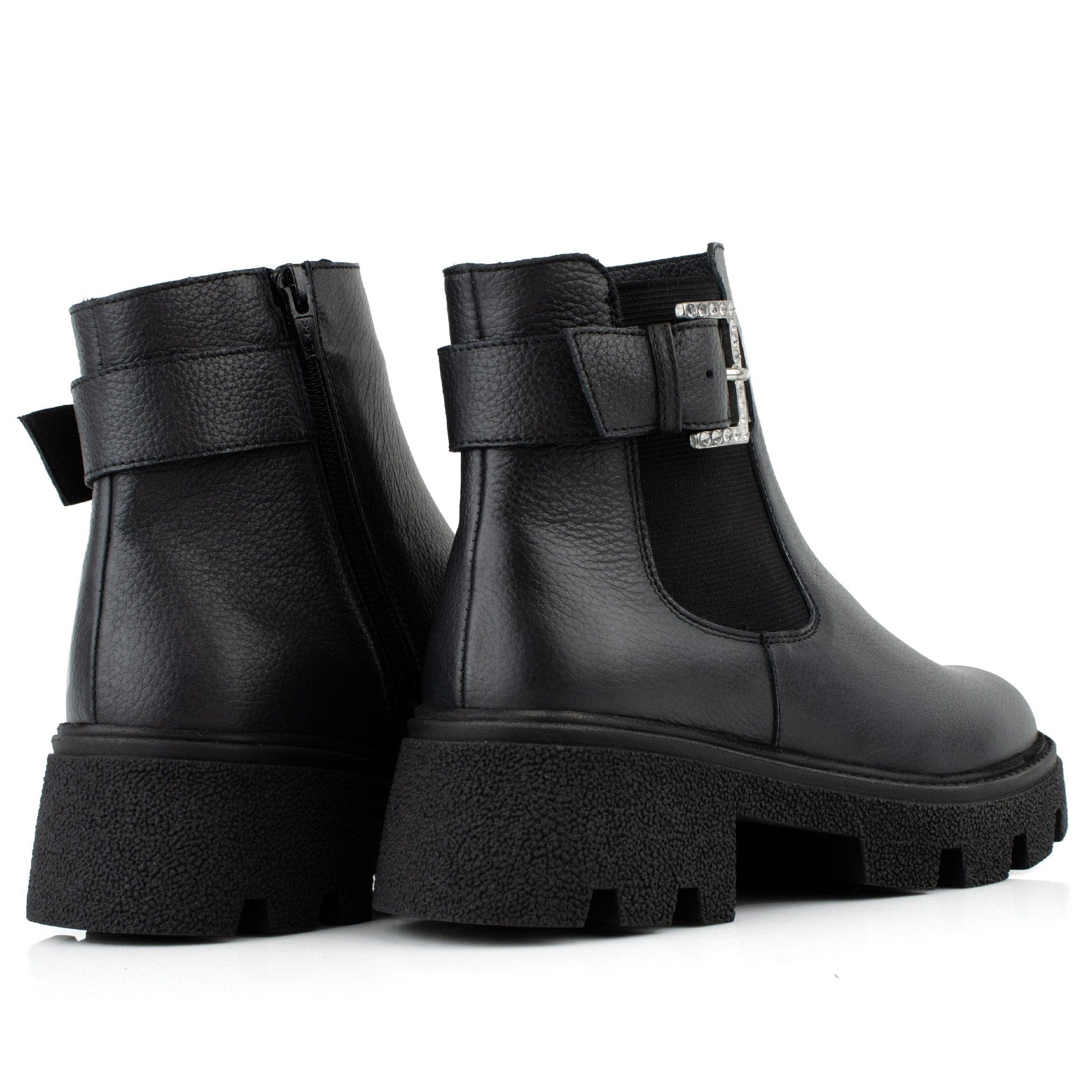 DARIS ДАМСКИ ОБУВКИ Дамски кожени боти в черно с ластик и цип w649