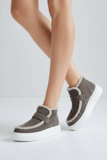 DARIS ДАМСКИ ОБУВКИ Ежедневни дамски велурени обувки в бежово w653