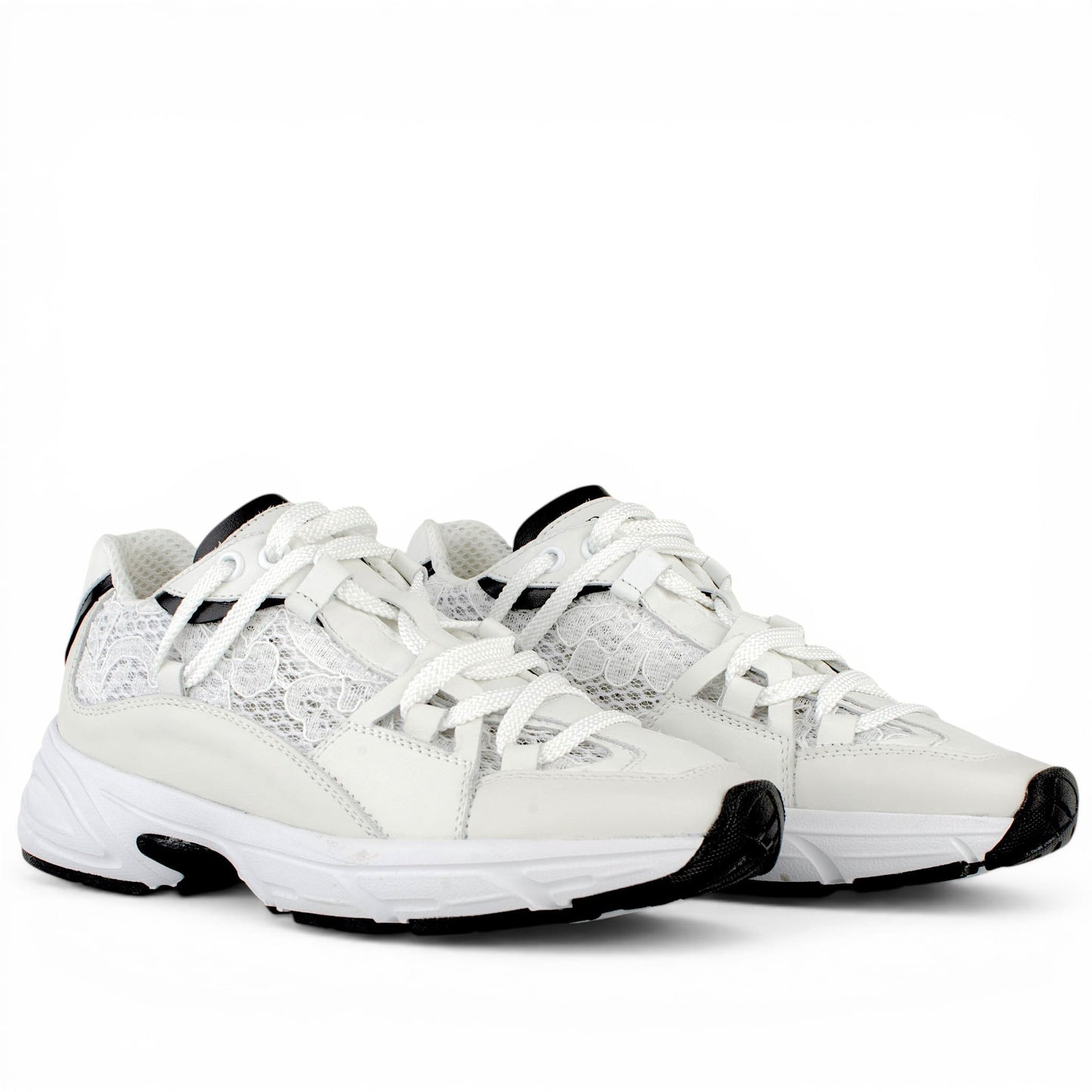 DARIS ДАМСКИ ОБУВКИ Олекотени дамски сникърси с мрежа в бяло w666