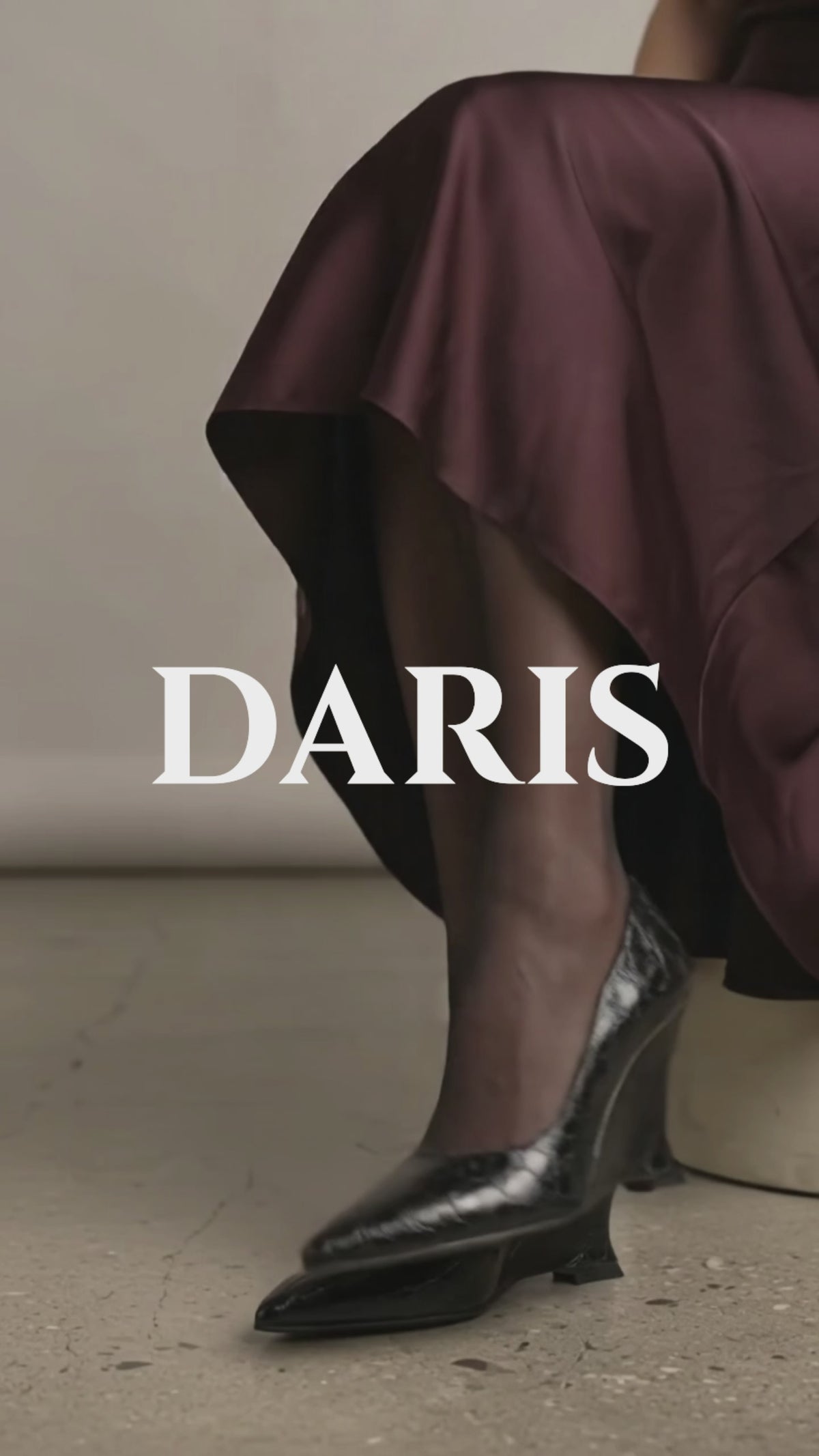 Зареждане на видео: Елегантни дамски обувки от DARIS. Как стоят на крак